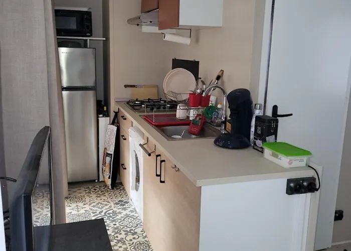 Camping Mobil 4 Places , Climatise Agde